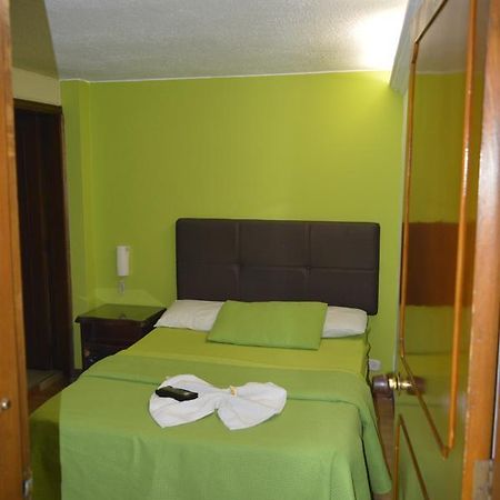 Hotel Las Palmas Fontibon Bogotá Esterno foto