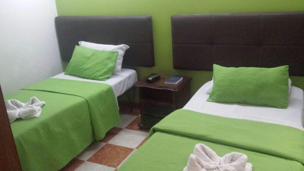 Hotel Las Palmas Fontibon Bogotá Esterno foto